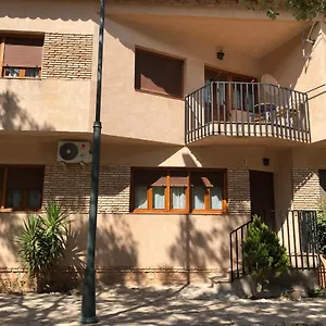 Casa Estribo Apartamento